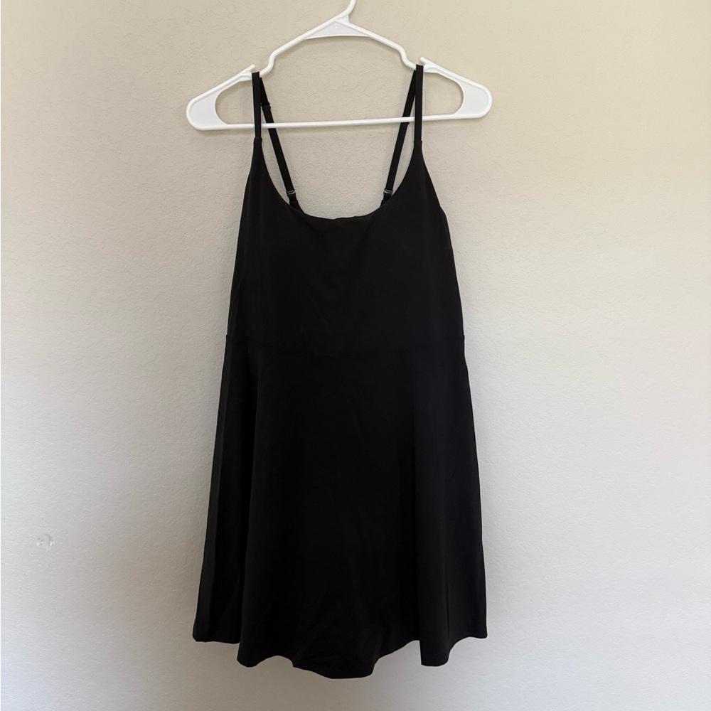 Black Sleeveless Dress